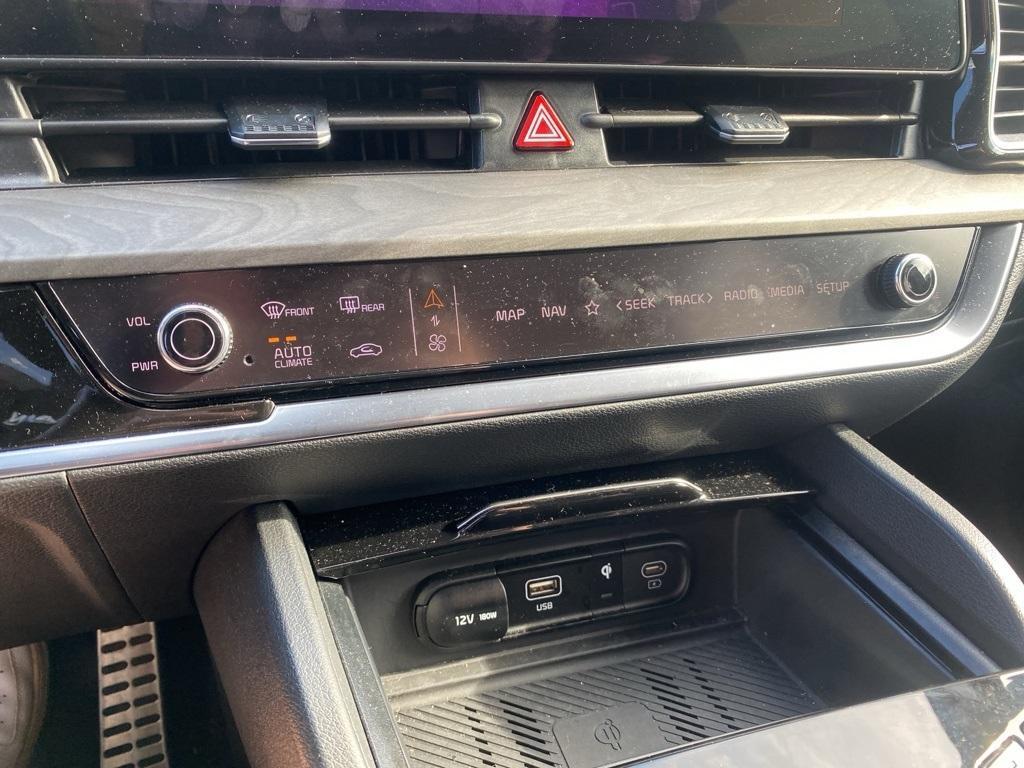 new 2025 Kia Sportage Plug-In Hybrid car, priced at $45,740