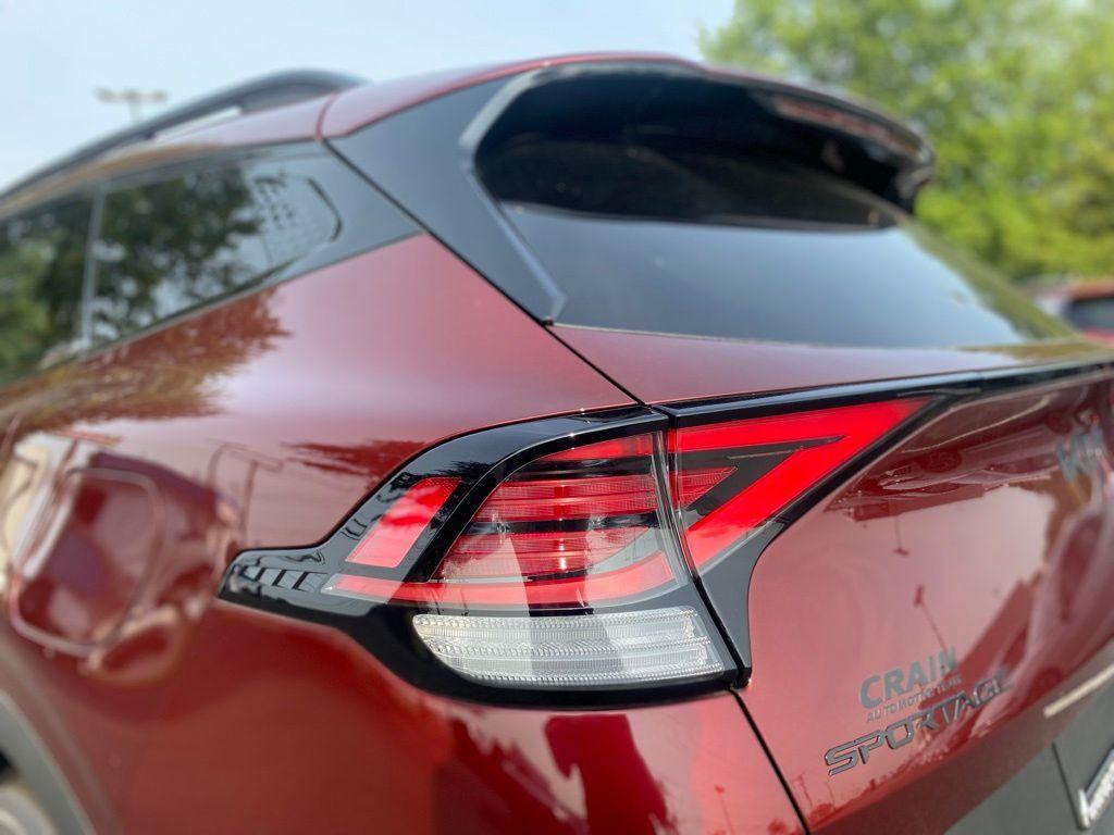 new 2025 Kia Sportage Plug-In Hybrid car, priced at $46,135