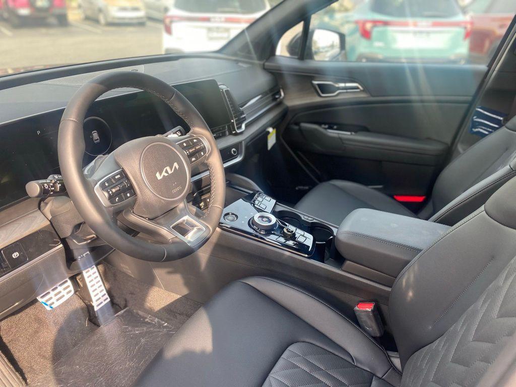 new 2025 Kia Sportage Plug-In Hybrid car, priced at $46,135