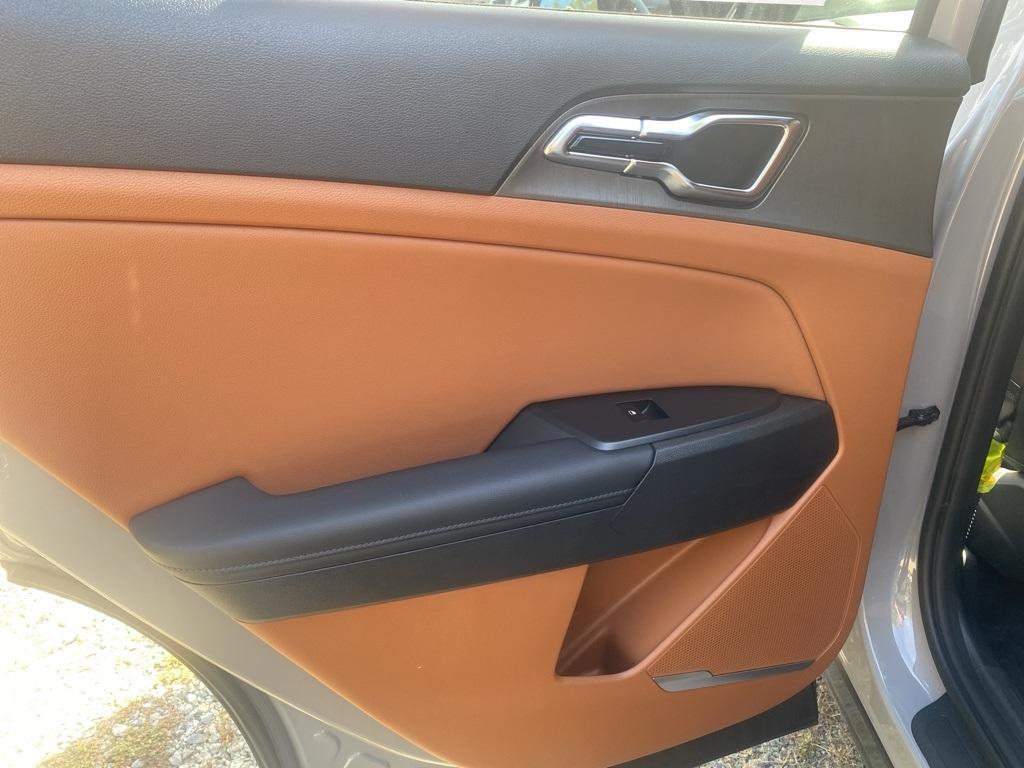 new 2026 Kia Sportage Hybrid car, priced at $38,170