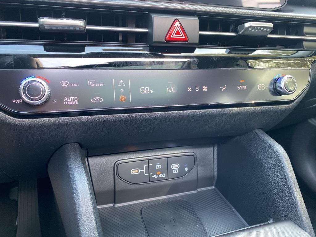 new 2026 Kia Sportage car, priced at $39,535