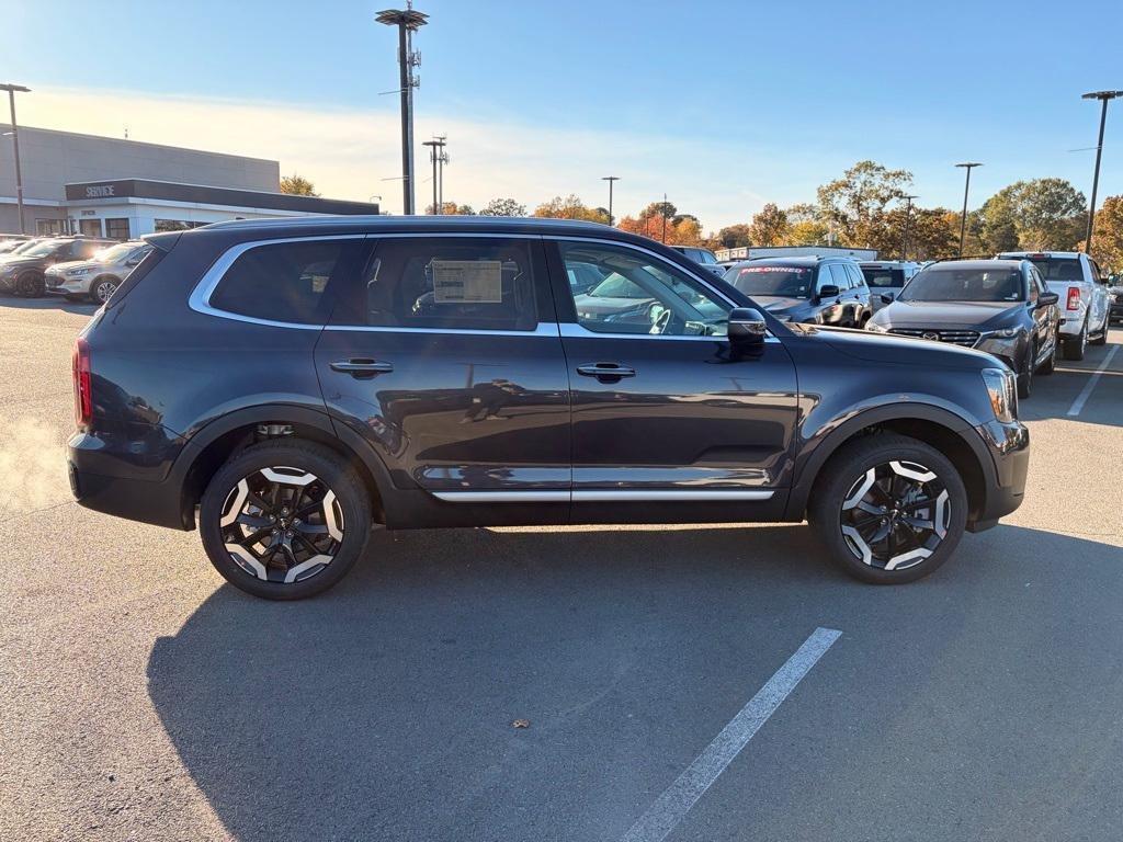 new 2025 Kia Telluride car, priced at $41,255