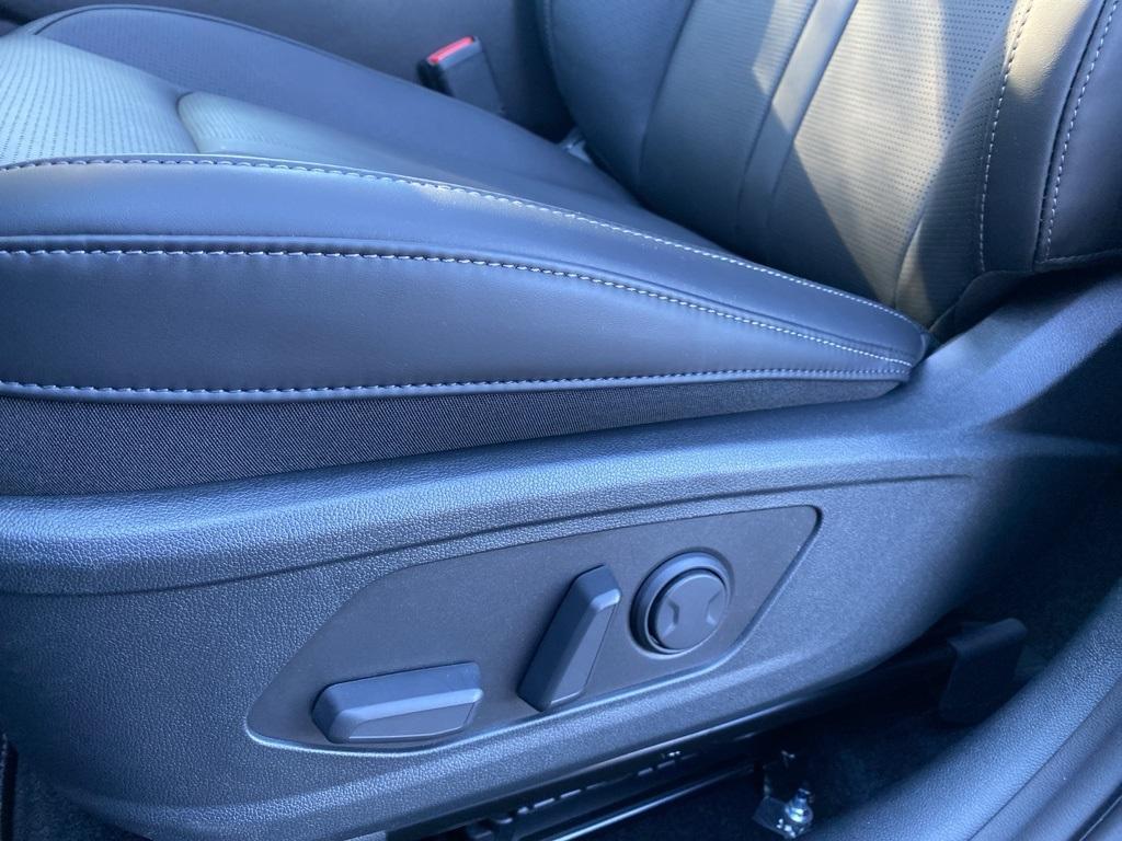 new 2026 Kia Sorento Hybrid car, priced at $42,570