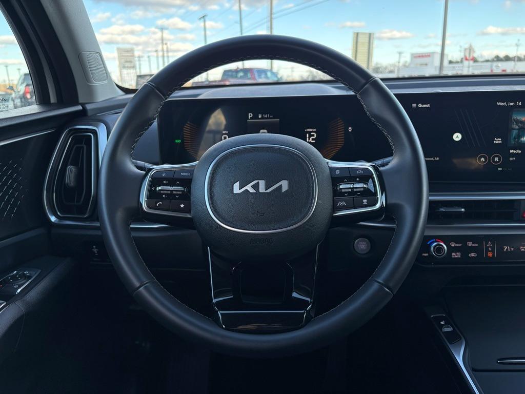 new 2025 Kia Sorento Hybrid car, priced at $42,585
