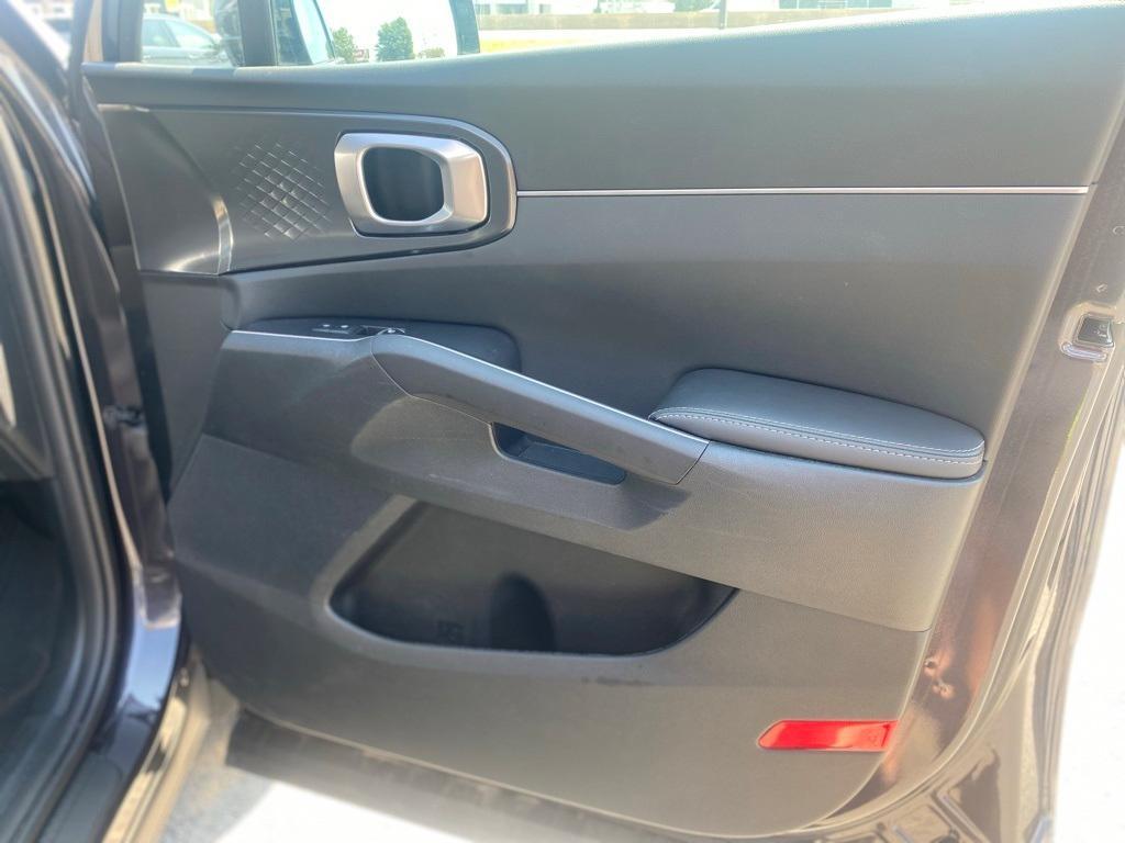 new 2025 Kia Sorento car, priced at $39,490