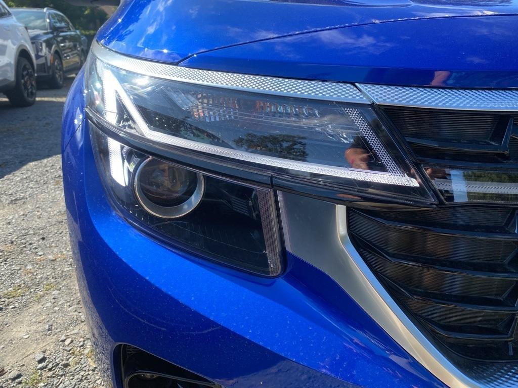 new 2026 Kia Seltos car, priced at $27,890