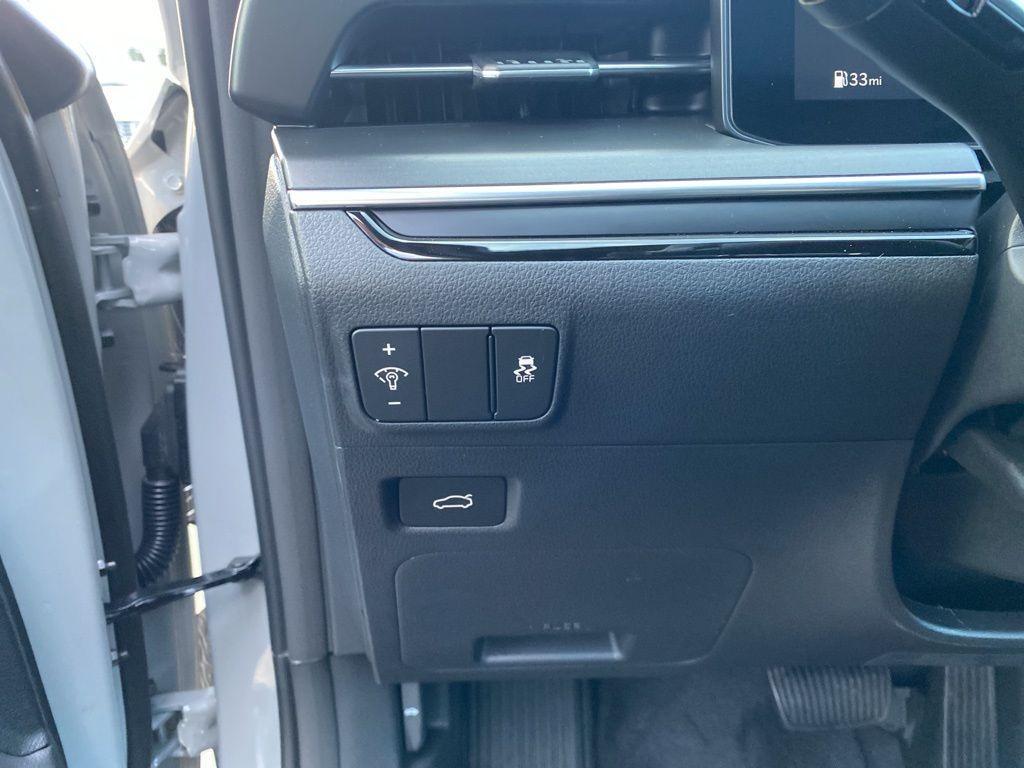 new 2026 Kia K5 car, priced at $39,580