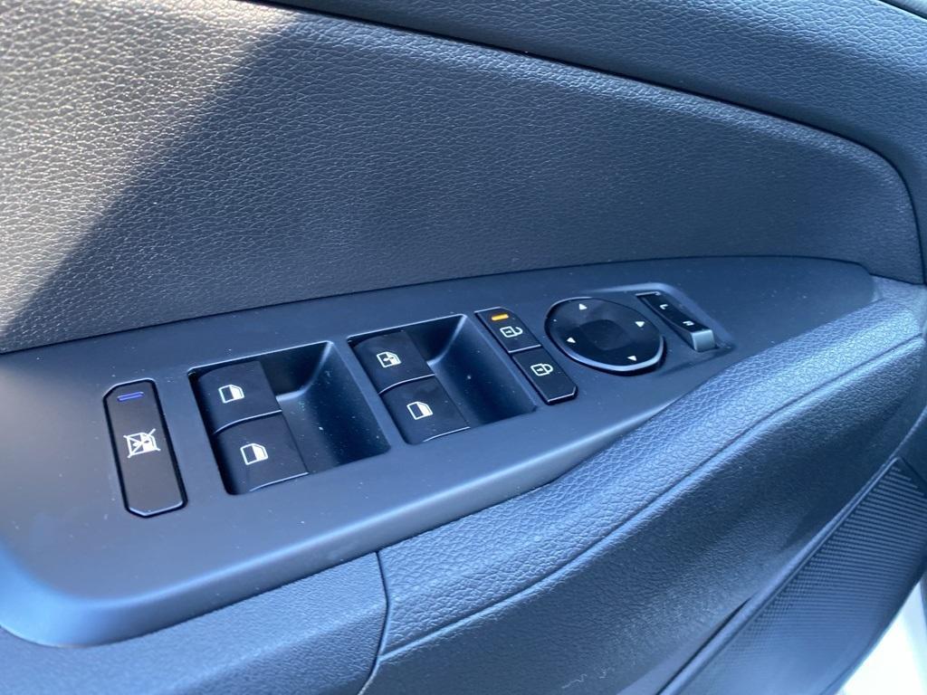 new 2026 Kia Sportage Hybrid car, priced at $33,510