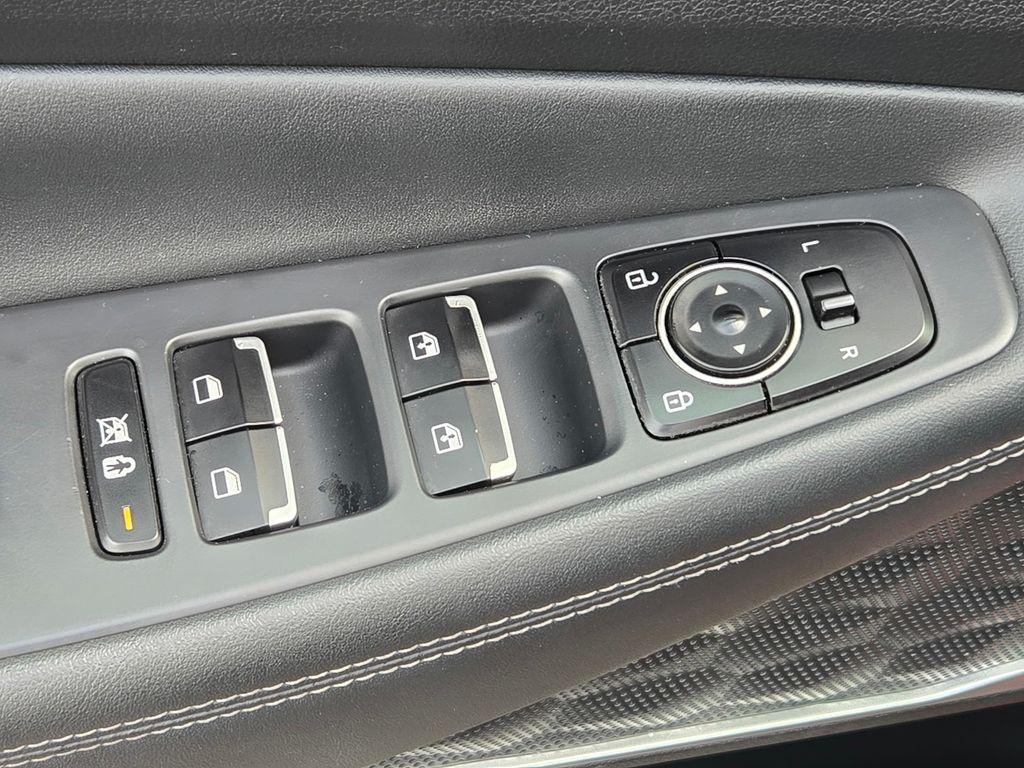 used 2020 Hyundai Santa Fe car, priced at $15,434