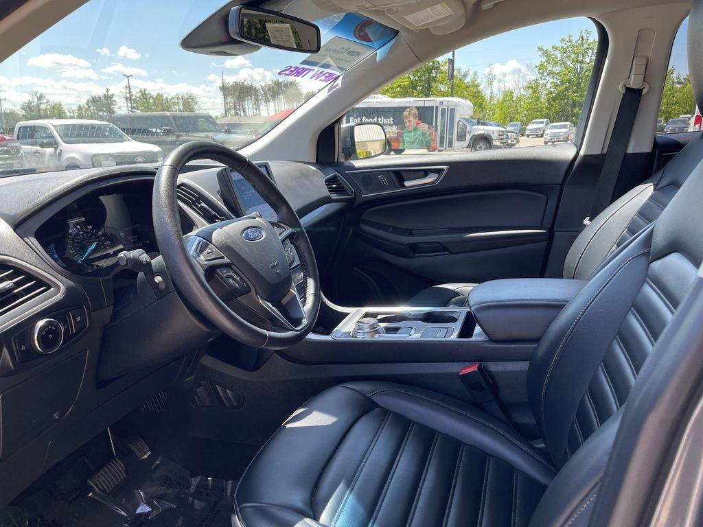 used 2024 Ford Edge car, priced at $27,604
