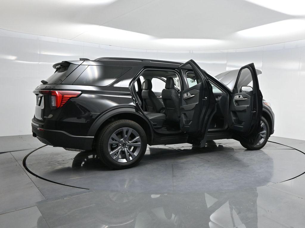new 2025 Ford Explorer car, priced at $46,223