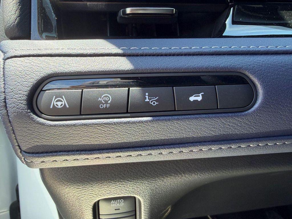 new 2027 INFINITI QX80 car, priced at $104,086