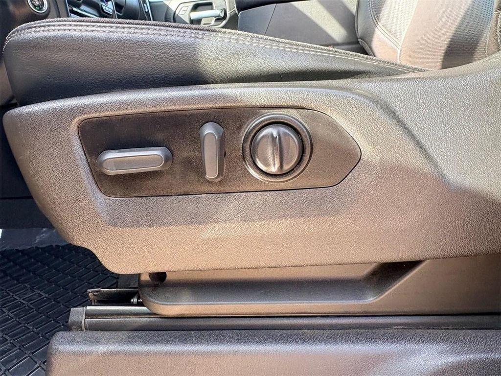 used 2022 Chevrolet Silverado 1500 car, priced at $31,483