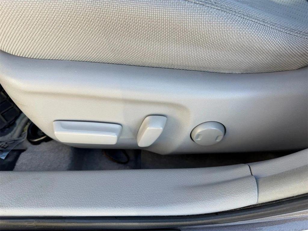 used 2015 Toyota Camry Hybrid car, priced at $13,050