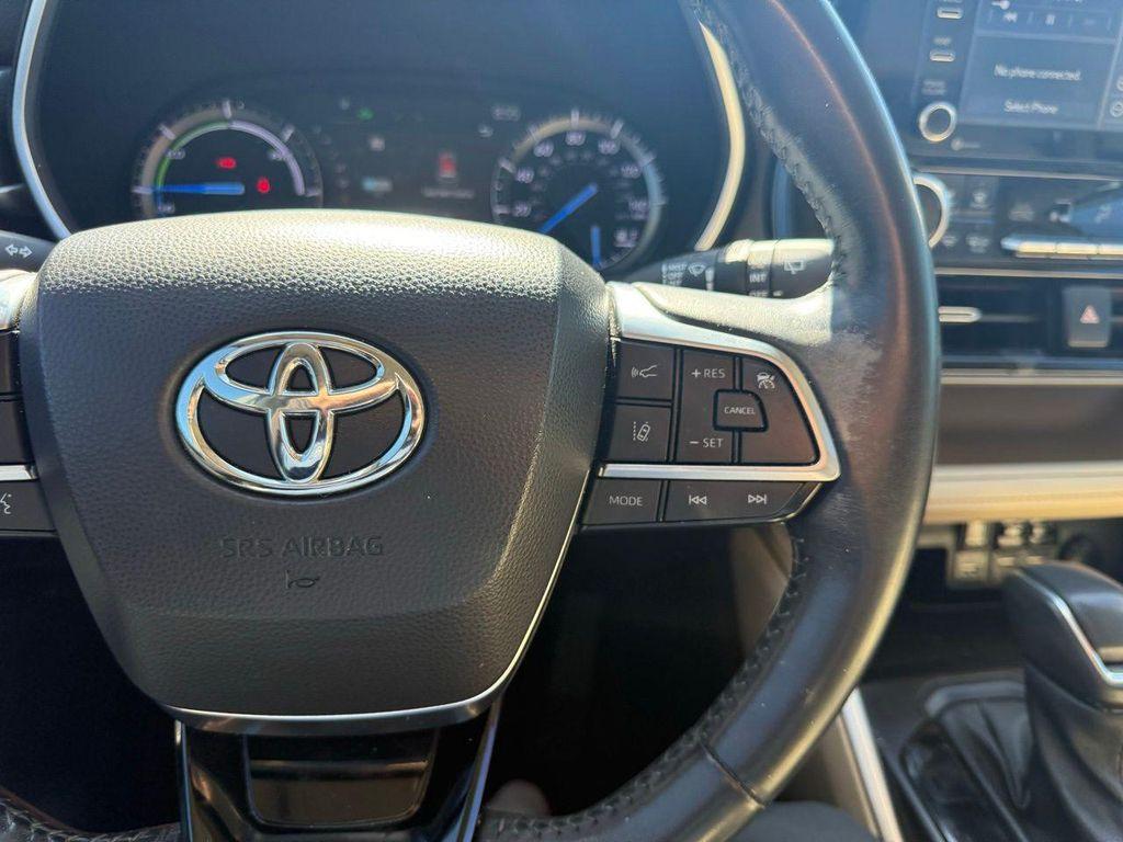used 2021 Toyota Highlander Hybrid car, priced at $33,350