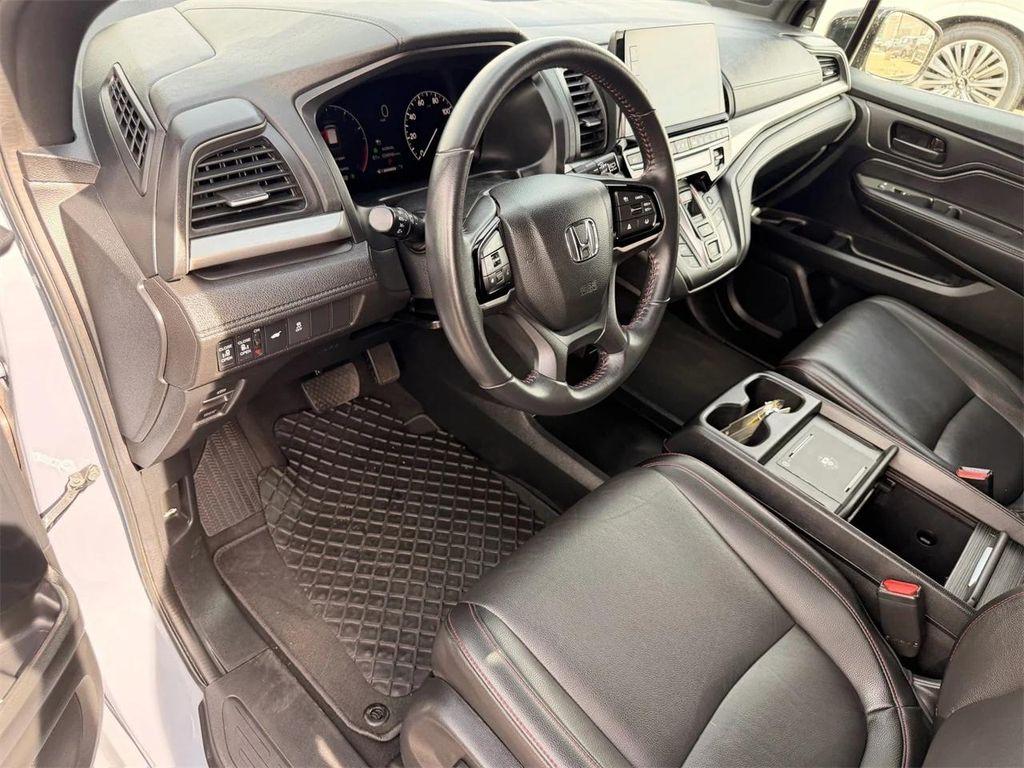 used 2025 Honda Odyssey car, priced at $37,990