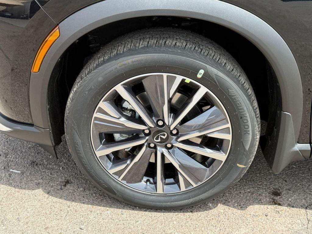 new 2026 INFINITI QX60 car, priced at $58,004