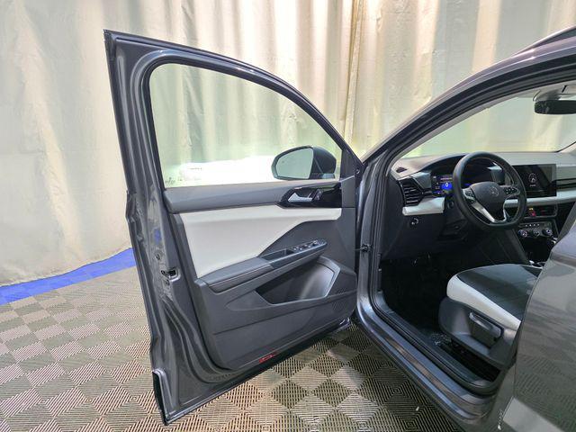 new 2026 Volkswagen Taos car, priced at $27,546