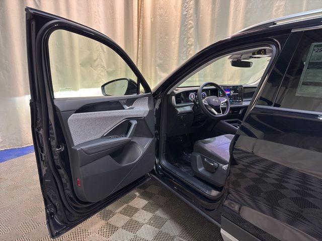 new 2026 Volkswagen Tiguan car, priced at $30,537