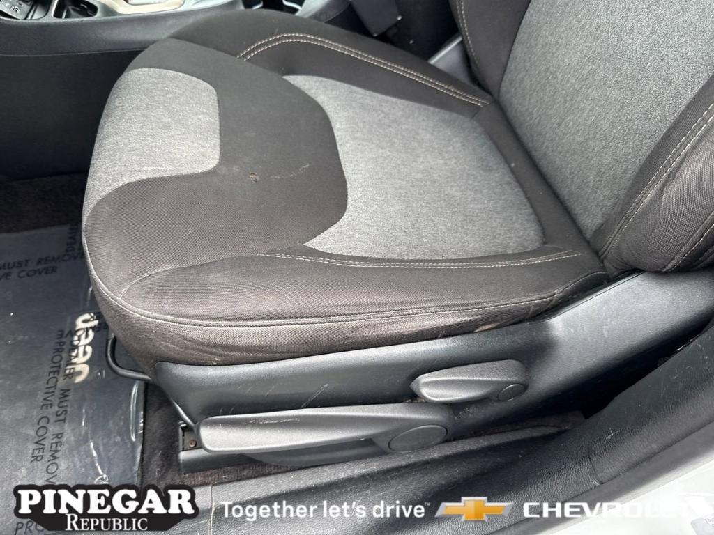 used 2017 Jeep Cherokee car, priced at $7,589