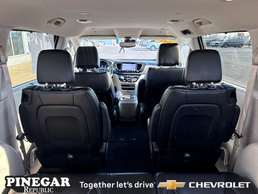 used 2024 Chrysler Pacifica car, priced at $27,905