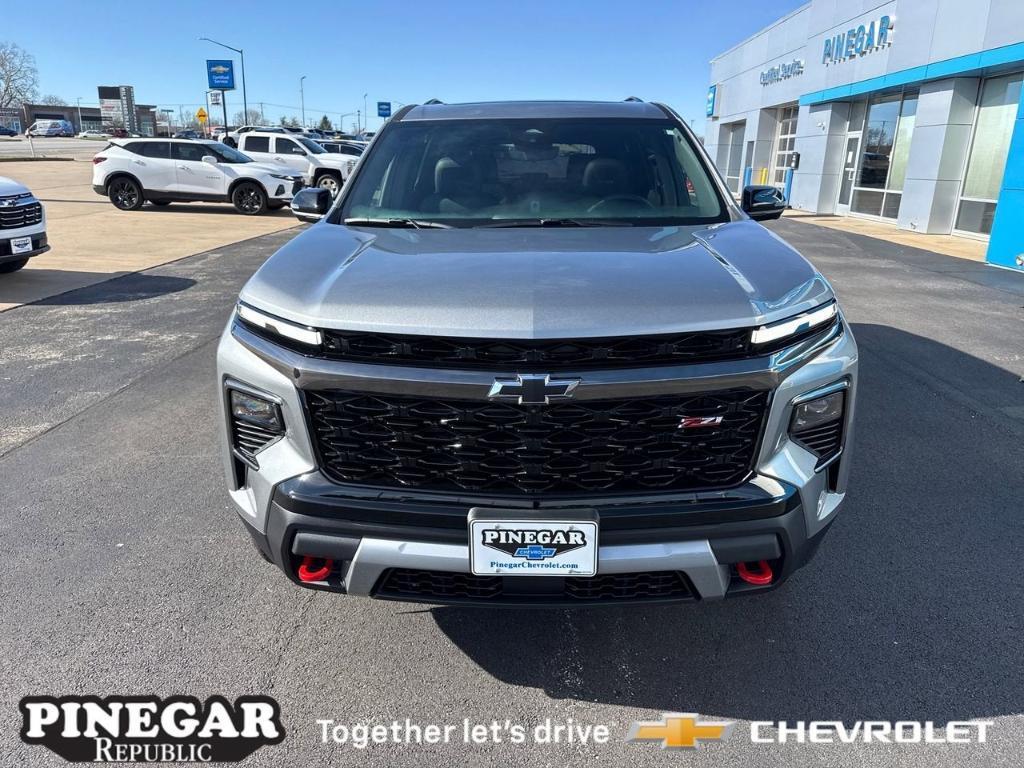 new 2026 Chevrolet Traverse car, priced at $55,218