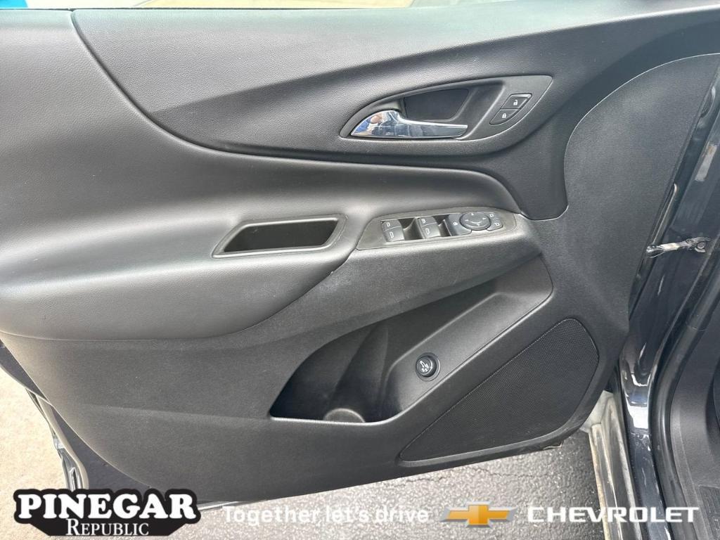 used 2022 Chevrolet Equinox car, priced at $18,931