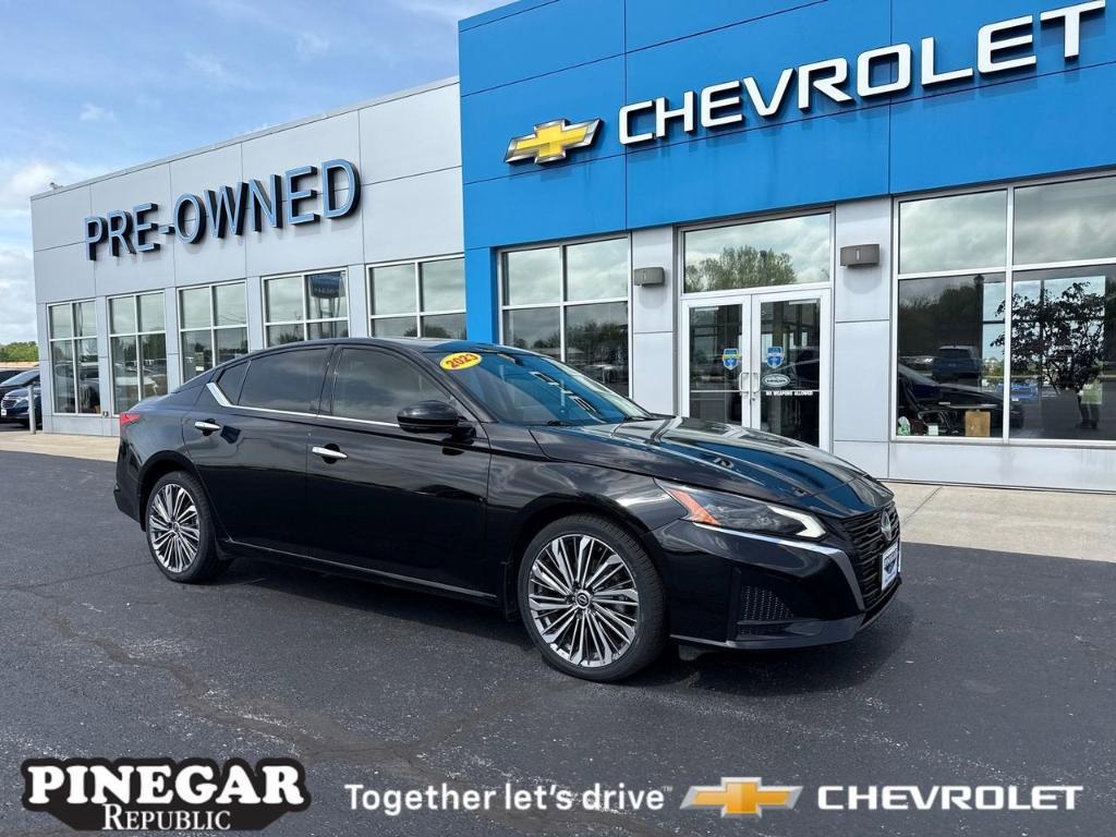 used 2023 Nissan Altima car, priced at $21,459