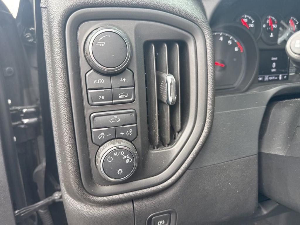 used 2024 Chevrolet Silverado 1500 car, priced at $35,965