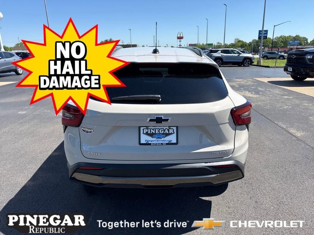 new 2026 Chevrolet Trax car, priced at $27,950