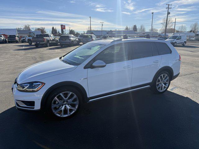 used 2018 Volkswagen Golf Alltrack car, priced at $23,995