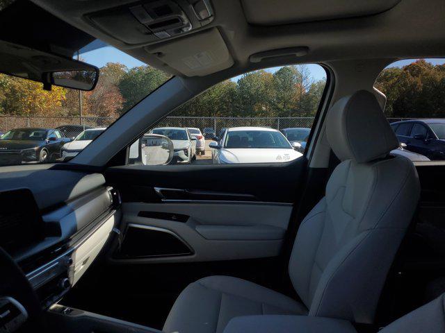 new 2025 Kia Telluride car, priced at $38,565