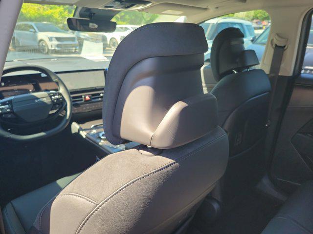 new 2026 Kia Sportage Hybrid car, priced at $41,997