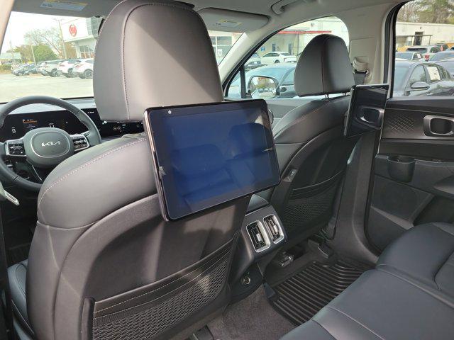 new 2025 Kia Sorento car, priced at $41,135