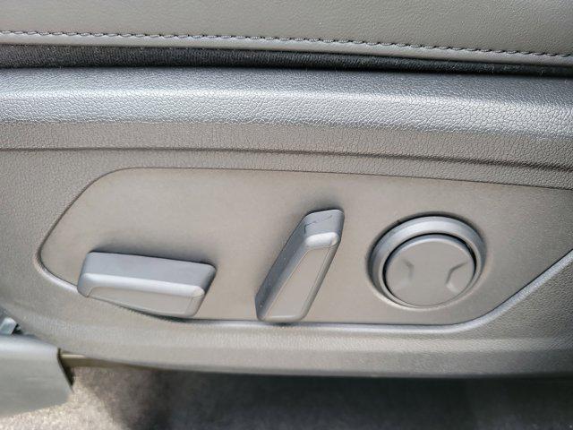 new 2025 Kia Sorento car, priced at $41,135