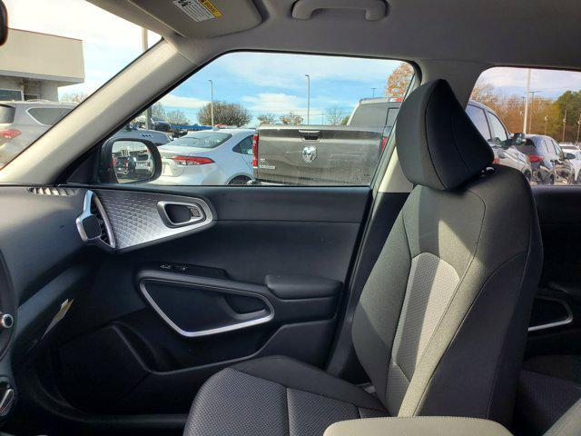 new 2025 Kia Soul car, priced at $19,230