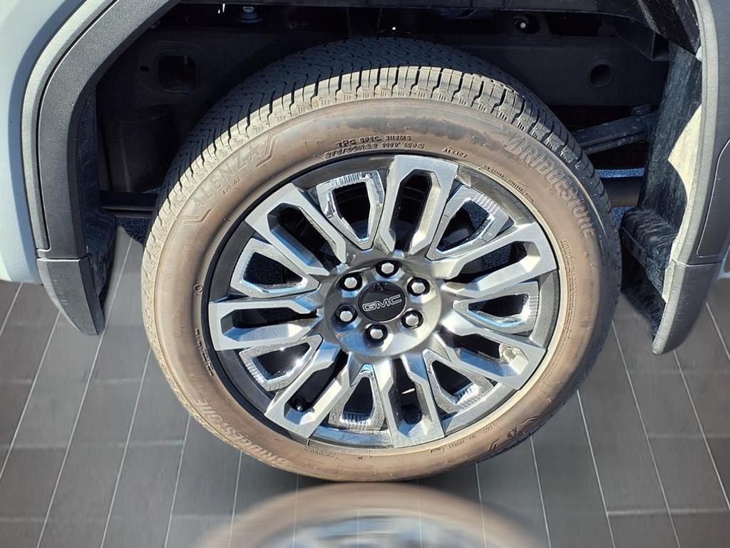 used 2025 GMC Sierra 1500 car, priced at $68,654