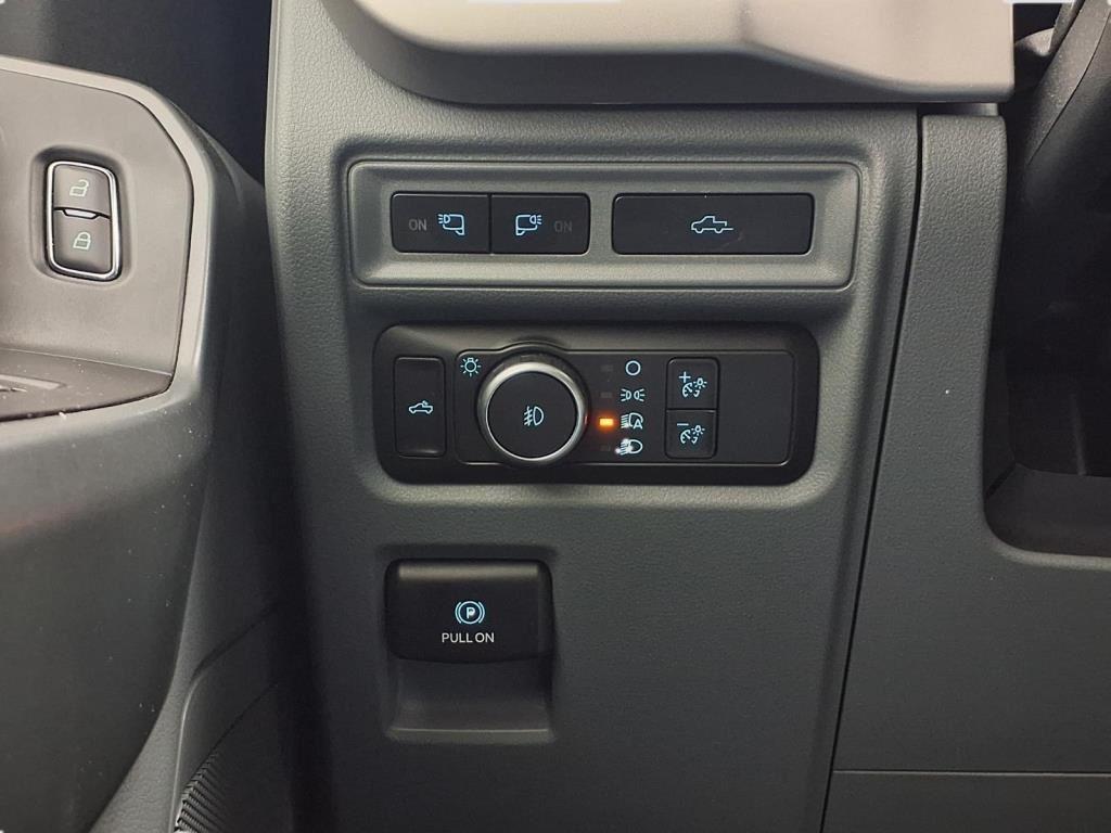 used 2021 Ford F-150 car, priced at $31,321