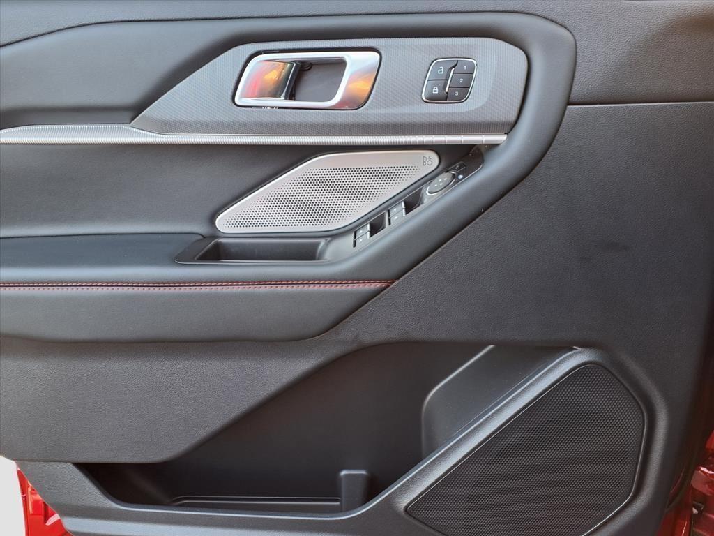 used 2025 Ford Explorer car, priced at $46,900