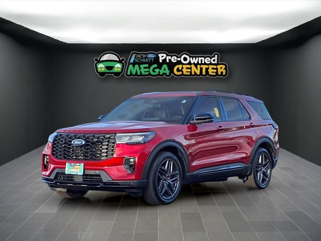 used 2025 Ford Explorer car, priced at $46,900