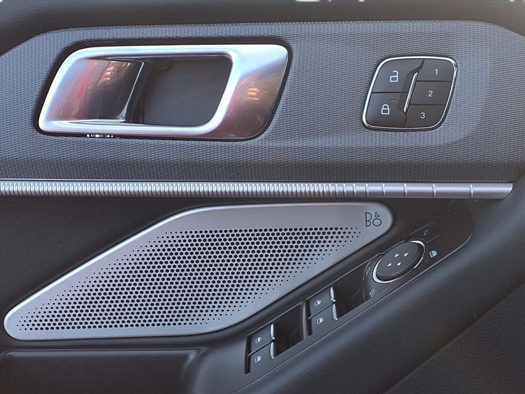 used 2025 Ford Explorer car, priced at $46,900