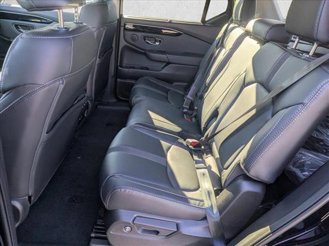 new 2025 Honda Pilot car, priced at $42,846