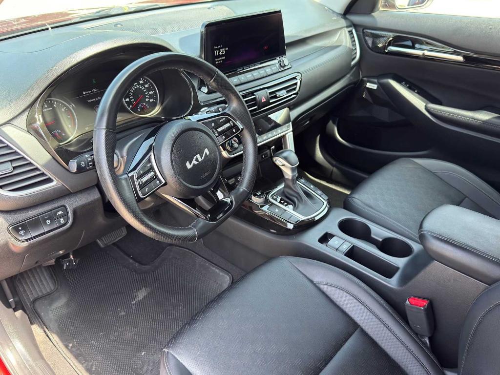 used 2023 Kia Seltos car, priced at $25,720