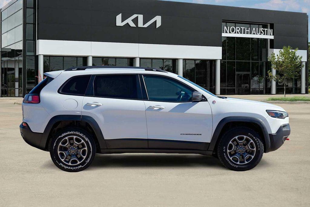 used 2020 Jeep Cherokee car, priced at $20,898