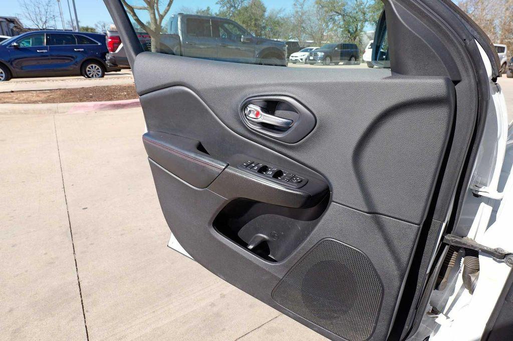 used 2020 Jeep Cherokee car, priced at $20,898