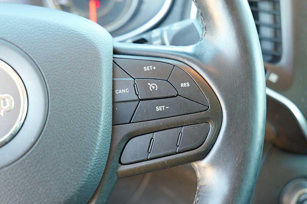 used 2020 Jeep Cherokee car, priced at $20,898