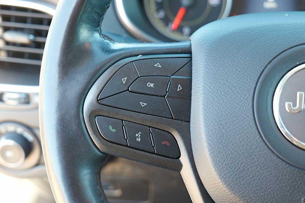 used 2020 Jeep Cherokee car, priced at $20,898