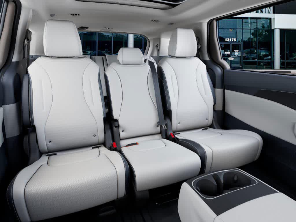 new 2026 Kia Carnival Hybrid car, priced at $55,290