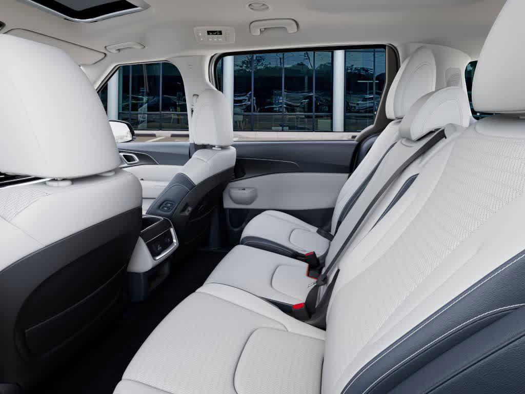 new 2026 Kia Carnival Hybrid car, priced at $55,290