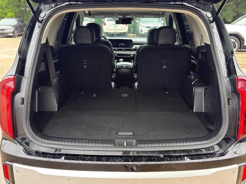 used 2024 Kia Telluride car, priced at $33,898